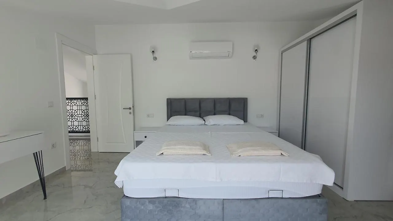 Dalyan Villa Svarti 0*,